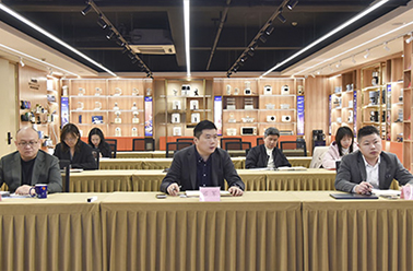 總結(jié)謀新 實(shí)干擔(dān)當(dāng)——職能部門(mén)部門(mén)長(zhǎng)年終述職